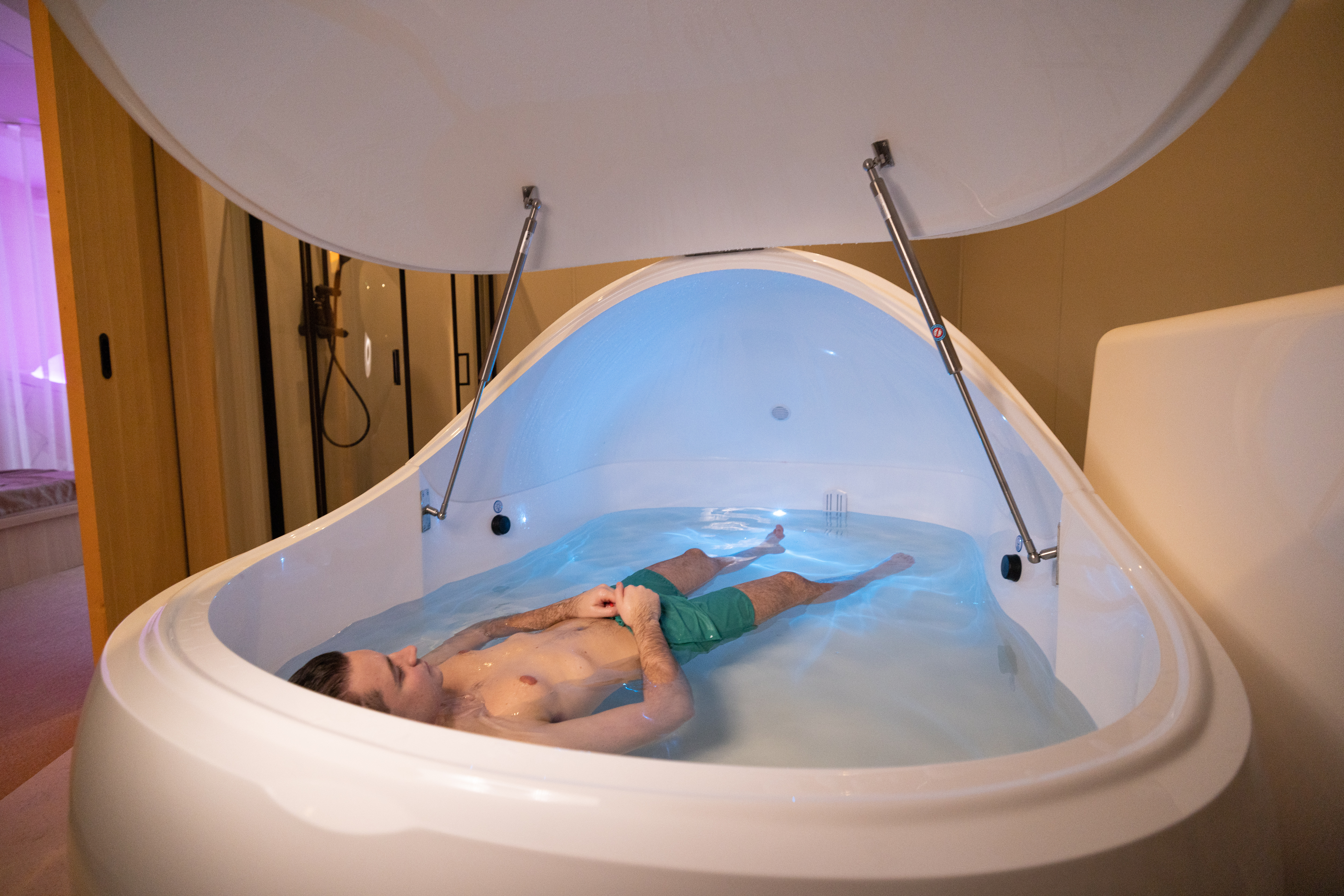 60 minute Sensory Deprivation Tank Float - The Lowry Hotel